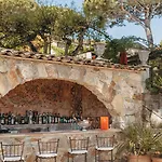 Marie Saint Tropez