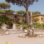Marie Saint Tropez