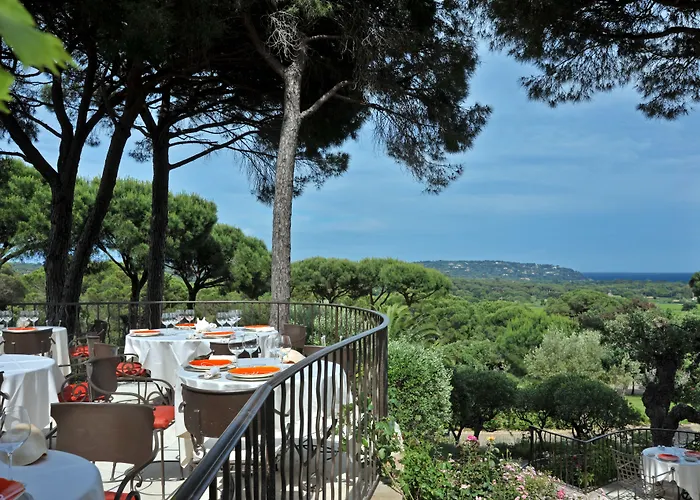 Marie Saint Tropez