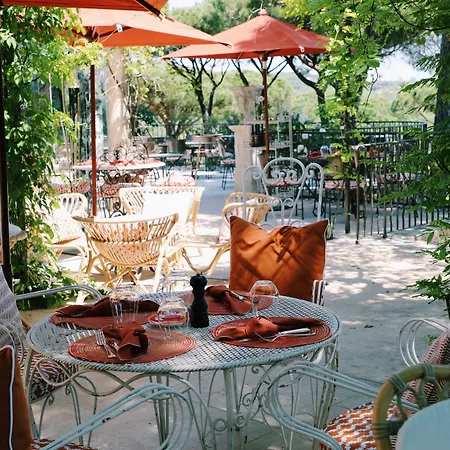 Marie Saint Tropez